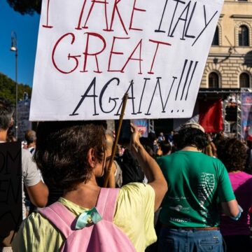 ITALY: POPULIST MOVEMENTS DEAD