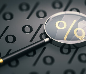 FED STRIKES CAUTIOUS TONE ON INTEREST RATES