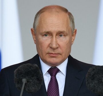 PUTIN SENDS STERN WARNING TO THE WEST, VOWS TO KEEP UP FIGHT IN UKRAINE