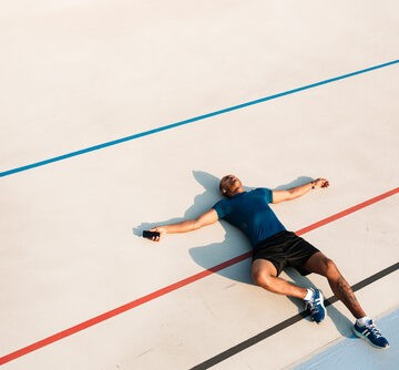 JOB MARKET LOSES MOMENTUM BUT REMAINS STRONG