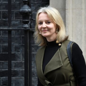 TRUSS SACKS FINANCE CHIEF, BACKTRACKS ON MASSIVE TAX CUTS