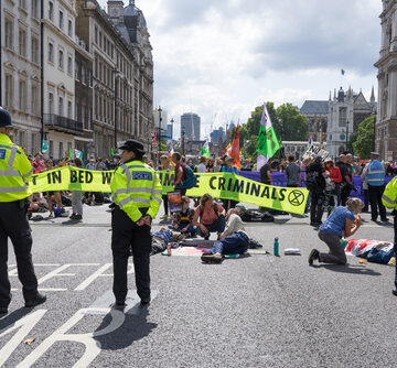 RADICAL AMERICANS FUNDING LONDON “JUST STOP OIL” PROTEST