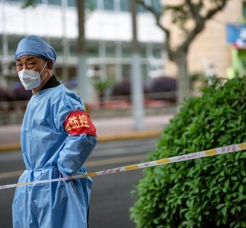 CHINA RAMPS UP COVID WAR: DETAINS 200,000 AT IPHONE PLANT, ONE COVID CASE AND THEY LOCKDOWN DISNEYLAND