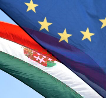 HUNGARY BLOCKS €18 BILLION PACKAGE FOR UKRAINE