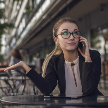Perplexed female investor