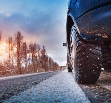 ADDING ACETATE TO ASPHALT COULD KEEP ROADS PERMANENTLY ICE-FREE