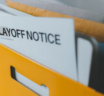 Layoff notice after spread of Covid-19 crisis