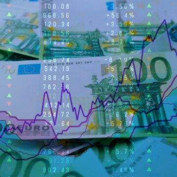 Concept of Bonds with many Euro Banknotes and graphs