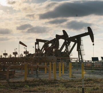 Oil Pump Unit Pumping