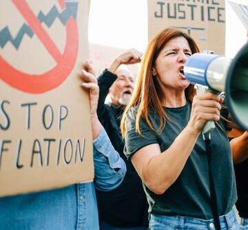 SPOTLIGHT ON NEW WORLD DISORDER: PLANTATION WORKERS OF SLAVELANDIA TAKE TO THE STREETS