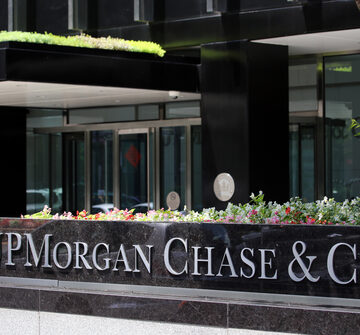 SPOTLIGHT: BIG BANKSTER BUST