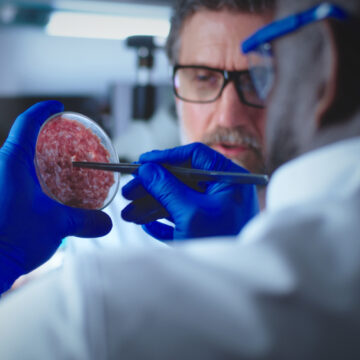 WHAT THEY DON’T WANT YOU TO KNOW ABOUT LAB-GROWN MEAT