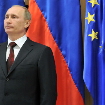 PUTIN SHOOTS HIMSELF IN THE HEAD