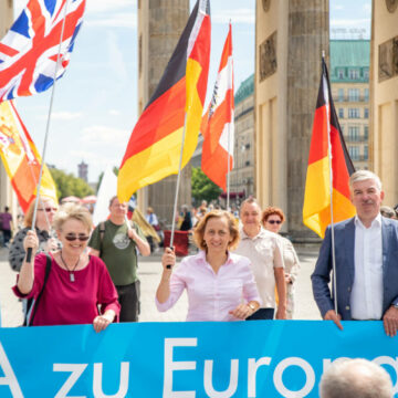 GEO-‘FAR-RIGHT’ SURGES IN GERMANY German protesters marching in the street.
