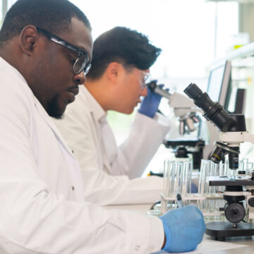 SCIENTISTS FIND SIX CHEMICAL COMBINATIONS THAT REVERSE ILLNESSES OF AGING