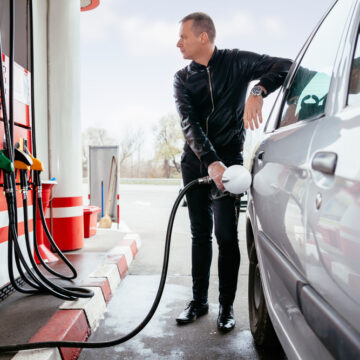 EUROPE’S GAS PRICES JUMP AS TRADERS FEAR SHORTAGES