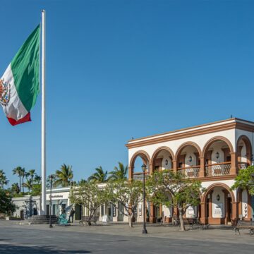 MEXICO’S CENTRAL BANK HOLDS INTEREST RATE AT 11.25 PERCENT