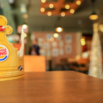 Burger King Eatery With Burger King Crown On Table