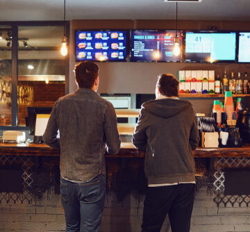 FAST FOOD TURNS TO AI TO CUT STAFF, MAINTAIN PROFITS