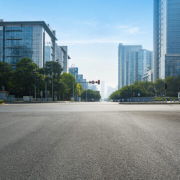 TOP TREND 2023, OFFICE BUILDING BUST: SPECULATORS BUY TROUBLED OFFICE BUILDINGS AT BARGAIN PRICES