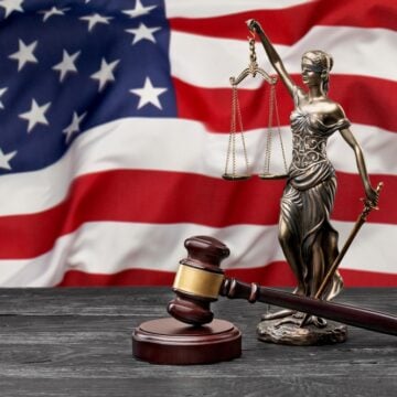 THE SUPREME COURT MAKES THE PRESIDENT A DICTATOR FOR LIFE