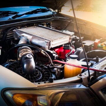 TOP TREND 2024: EV GO FU: TOYOTA GOES FULL RETRO, RE-ENGINEERS PISTON ENGINE