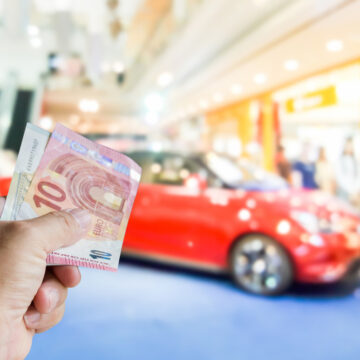 EUROPEANS ARE BUYING FEWER CARS