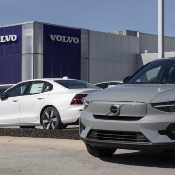 TOP TREND 2024, EV GO FU: VOLVO DELAYS TRANSITION TO ALL-EV LINEUP