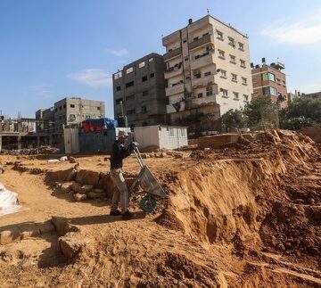 Palestinian Workers Excavate A Recently-discovered Roman Ancient Cemetery