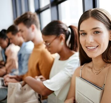 AI STILL LIKES WHITE JOB APPLICANTS BEST