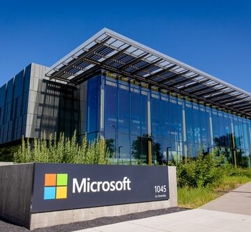 MICROSOFT CEO PRAISES DEEPSEEK, WILL OFFER THE R1 TO ITS CUSTOMERS