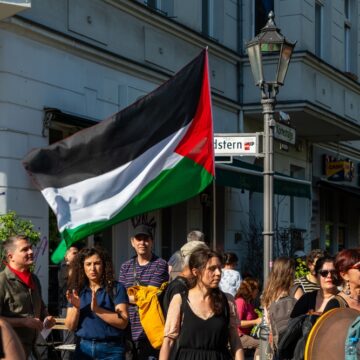Berlin,Germany,May,1,,2024:,The,Revolutionary,May,1,Demo Pro-Palestinian Demonstrators Marching In The Streets Of Berlin, Germany