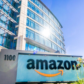 AI WILL ALLOW AMAZON TO CUT WHITE-COLLAR JOBS, CEO SAYS