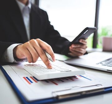 HIGH HOME PRICES, MORTGAGE RATES MEAN PROFITS FOR LANDLORDS