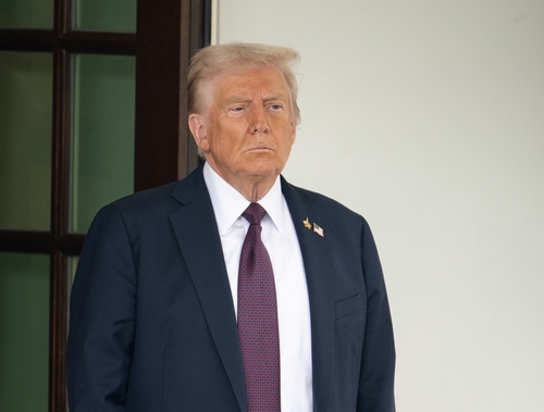 NEW POLL: TRUMP’S WAR PROPAGANDA IS NOT WORKING