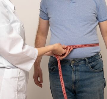 CARRYING EXTRA WEIGHT CAN LEAD TO A DECLINE IN BRAIN HEALTH LATER IN LIFE