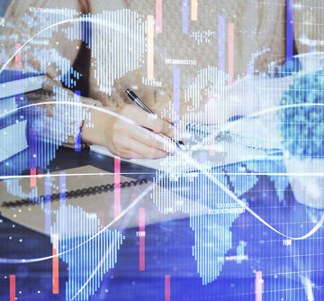 International,Business,Hologram,Over,Woman's,Hands,Taking,Notes,Background.,Concept TOP TREND 2022: SELF-SUFFICIENT ECONOMIES