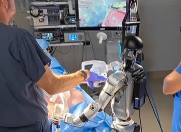 HI TECH - REMOTE-CONTROLLED HUMANOID ROBOTS PERFORM LIVE SURGERY REMOTE-CONTROLLED HUMANOID ROBOTS PERFORM LIVE SURGERY