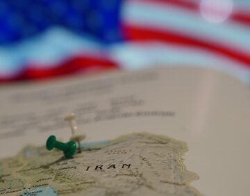 Bosnia,And,Hercegovina,,Travnik,,13.01.2025:,Concept,Of,America,And,Iran TRUMP MAKES NEW THREAT AGAINST IRAN, SAYS THE DEAL WILL BE FINALIZED, OR ‘WE’RE GOING TO FINISH THE JOB’