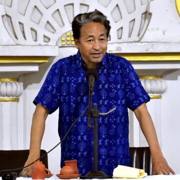 Sonam Wangchuk is a prominent Indian engineer, innovator, and education reformist from Ladakh, India. Sonam Wangchuk is a prominent Indian engineer, innovator, and education reformist from Ladakh, India.