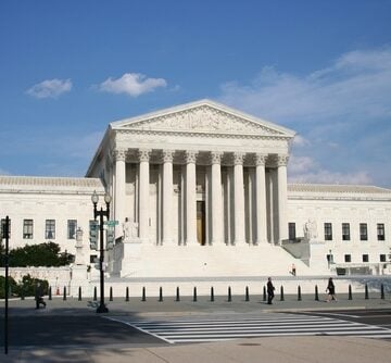 AMERICANS ARE LOSING FAITH IN THE SUPREME COURT: POLL