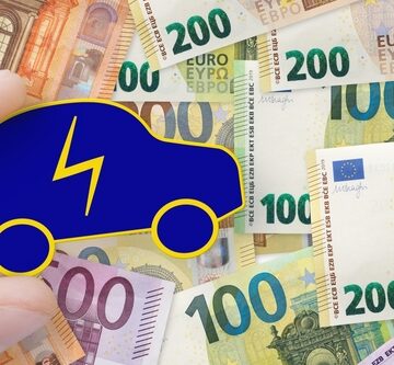 A blue electric car cutout is overlaid on Euro banknotes.